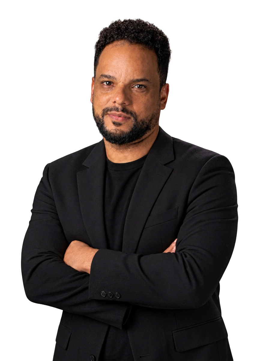 Léo Costa, retrato real de terno preto
